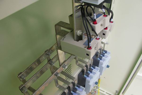 王屋镇控制箱-3683讲讲控制箱的使用特点